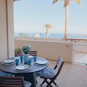 https://apartamento-con-vistas-al-mar-el-poris.in-canary-islands.com